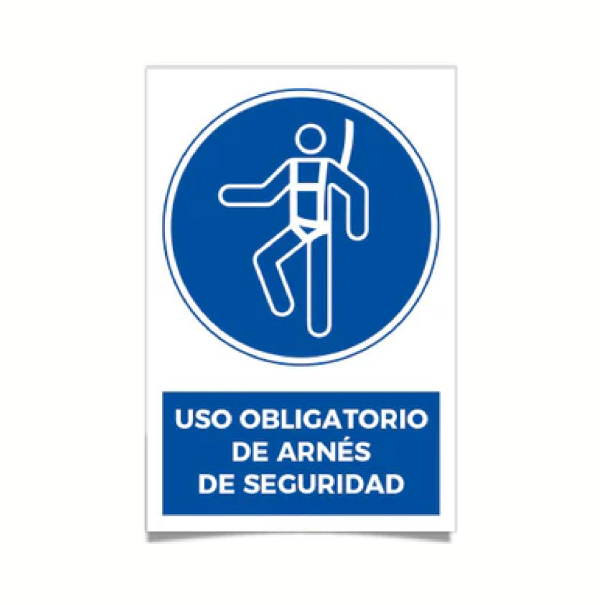 Uso obligatorio de arnés de seguridad